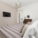 - Ligea فيلة