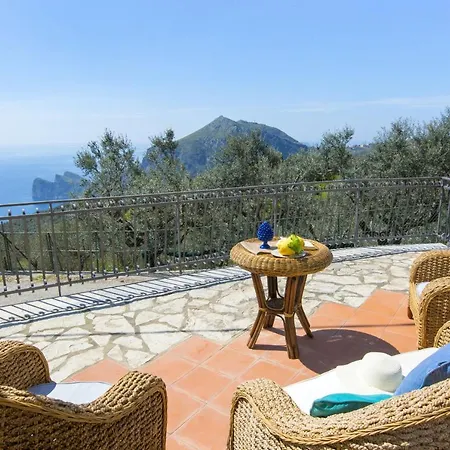 - Ligea Villa *