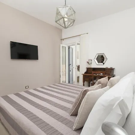 - Ligea Villa