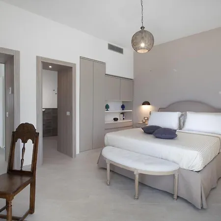 - Ligea SantʼAgata sui Due Golfi